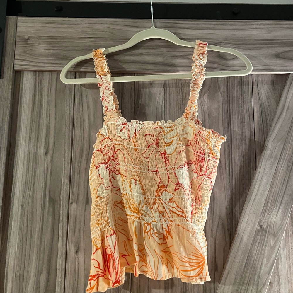 Cute tropical top